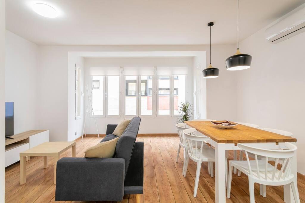 Cozy Apartment City Center Alicante Esterno foto