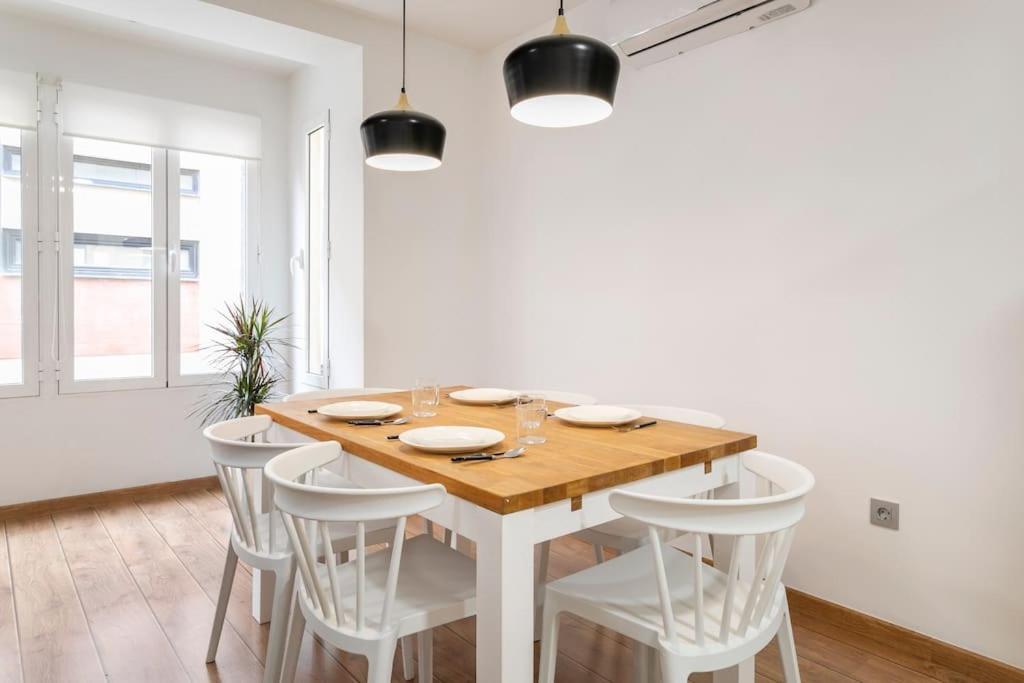 Cozy Apartment City Center Alicante Esterno foto